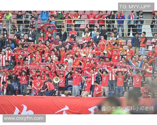 赛后分析:深圳足球队与武汉足球队在比赛中的速度对比与战术探讨 赛后分析:深圳足球队与武汉足球队在比赛中的速度对比与战术探讨