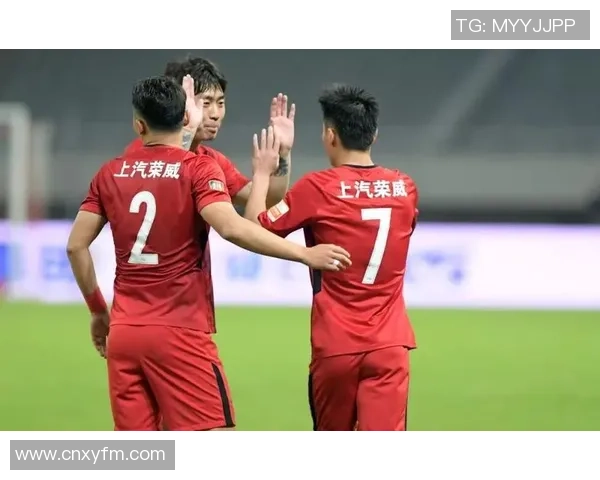 重庆排球队以86分领跑奥运会积分榜展现强劲实力与团队合作精神