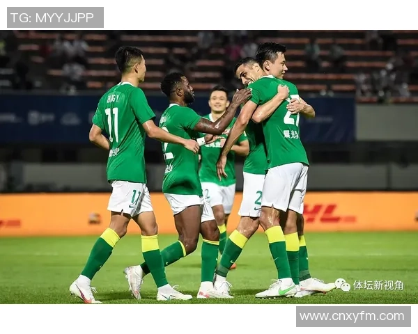 重庆篮球队以86分领跑挑战赛积分榜展现强劲实力和团队合作精神