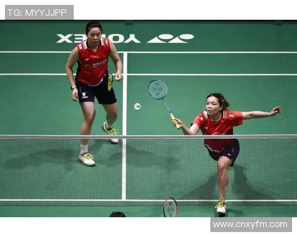 重庆羽毛球队与上海羽毛球队赛后复盘分析意识与战术的深度对比
