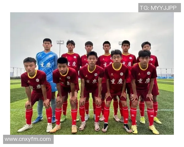 重庆足球队技术争议引发热议球迷与专家各执己见探讨战术问题