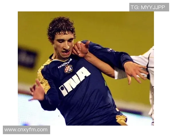 足球明星西梅高清头像分享让你更近距离感受他的魅力与风采